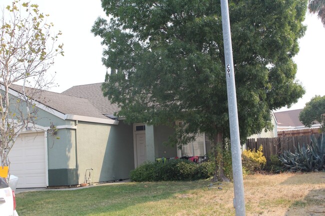 Building Photo - Rio Vista Home Available for Rent