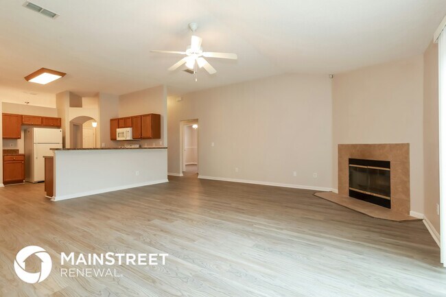 Building Photo - 3031 Zeyno Dr