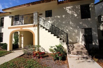 Building Photo - 2900 Olivewood Terrace