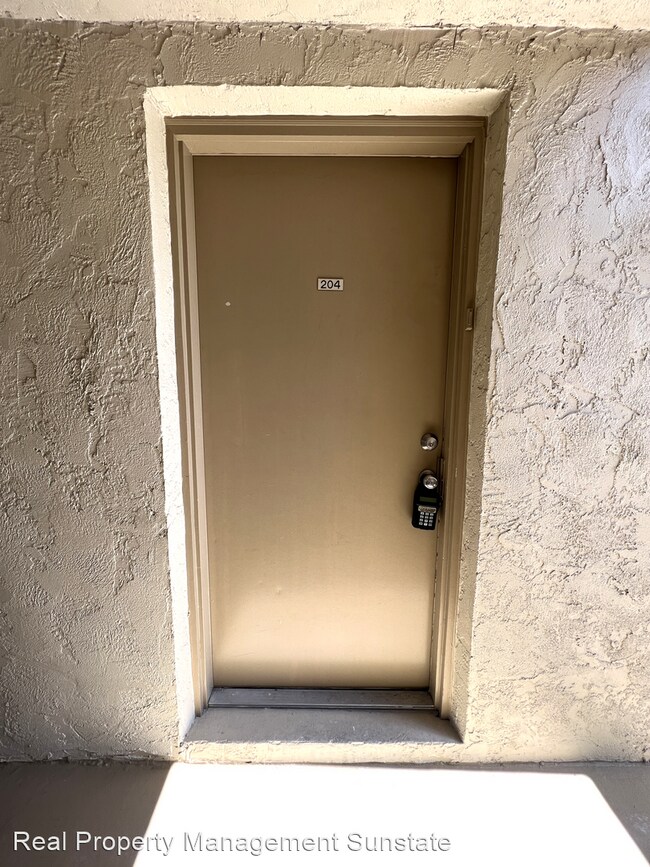 Foto del edificio - 2 br, 2 bath House - 1830 Abbey Rd #204