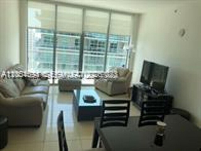 Foto del edificio - 1111 SW 1st Ave