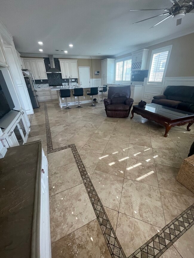 Building Photo - 12227 Wembley Ct