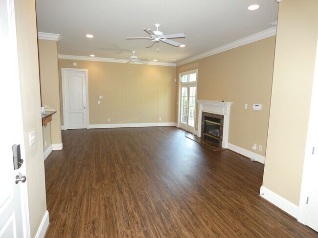 Foto del edificio - 772 Flag Cir