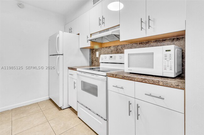 Foto del edificio - 7201 Miami Lakes Dr