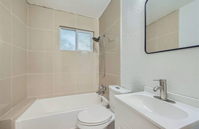 Building Photo - 668 S Lowell Blvd