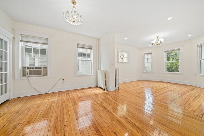 Foto del edificio - 108 Trowbridge St