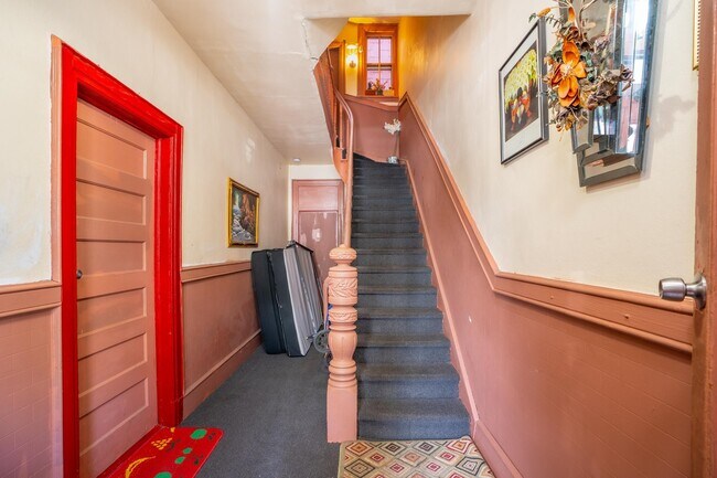 Foto del edificio - 119 Hutton St