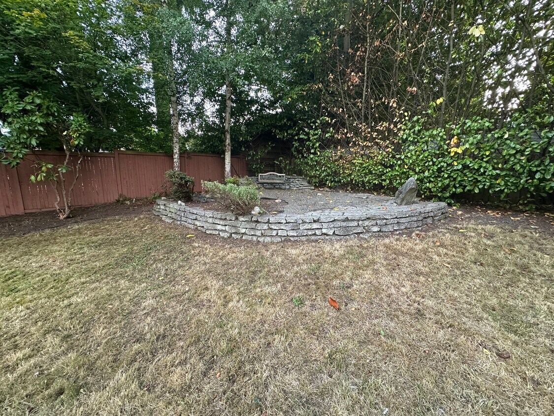 Foto principal - 18315 6th Ave NW