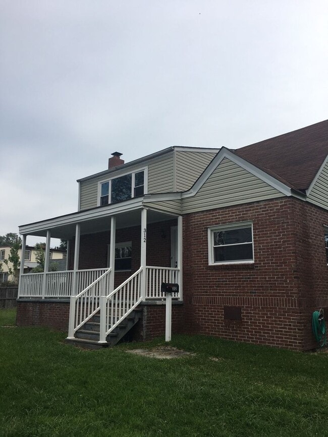 Building Photo - 312 Neoma Dr