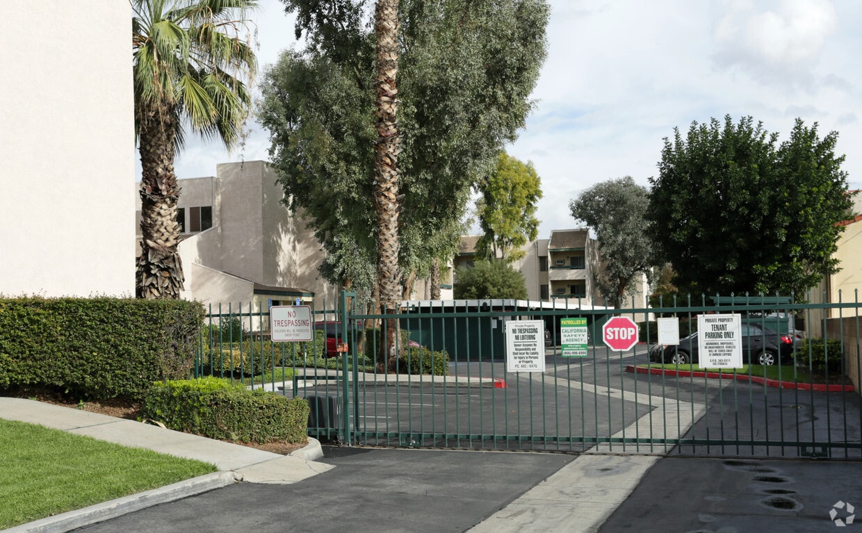 Building Photo - Pioneer Park Plaza