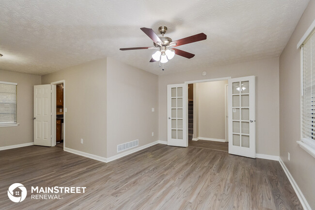 Foto del edificio - 4325 Sterling Forest Dr