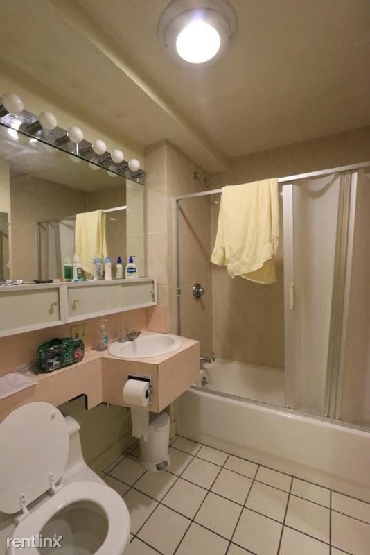 Building Photo - Studio, 1 bath  - 12 Mount Auburn St