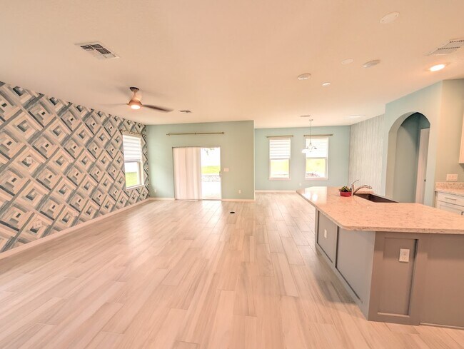 Foto del edificio - 2459 Hastings Blvd