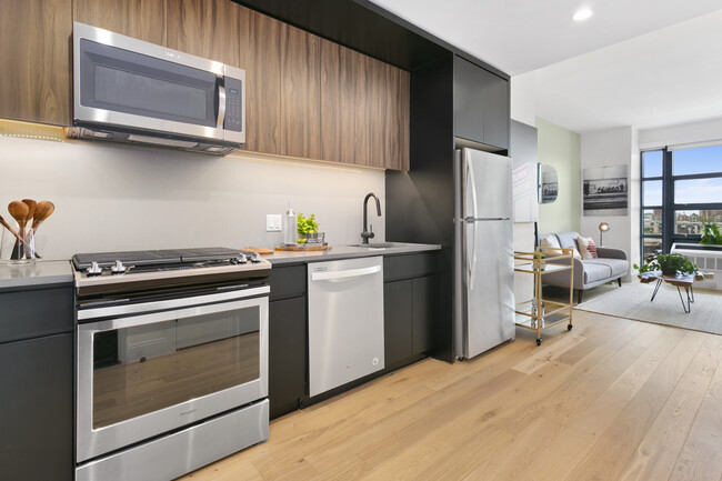 Foto del edificio - 329 E 132nd St