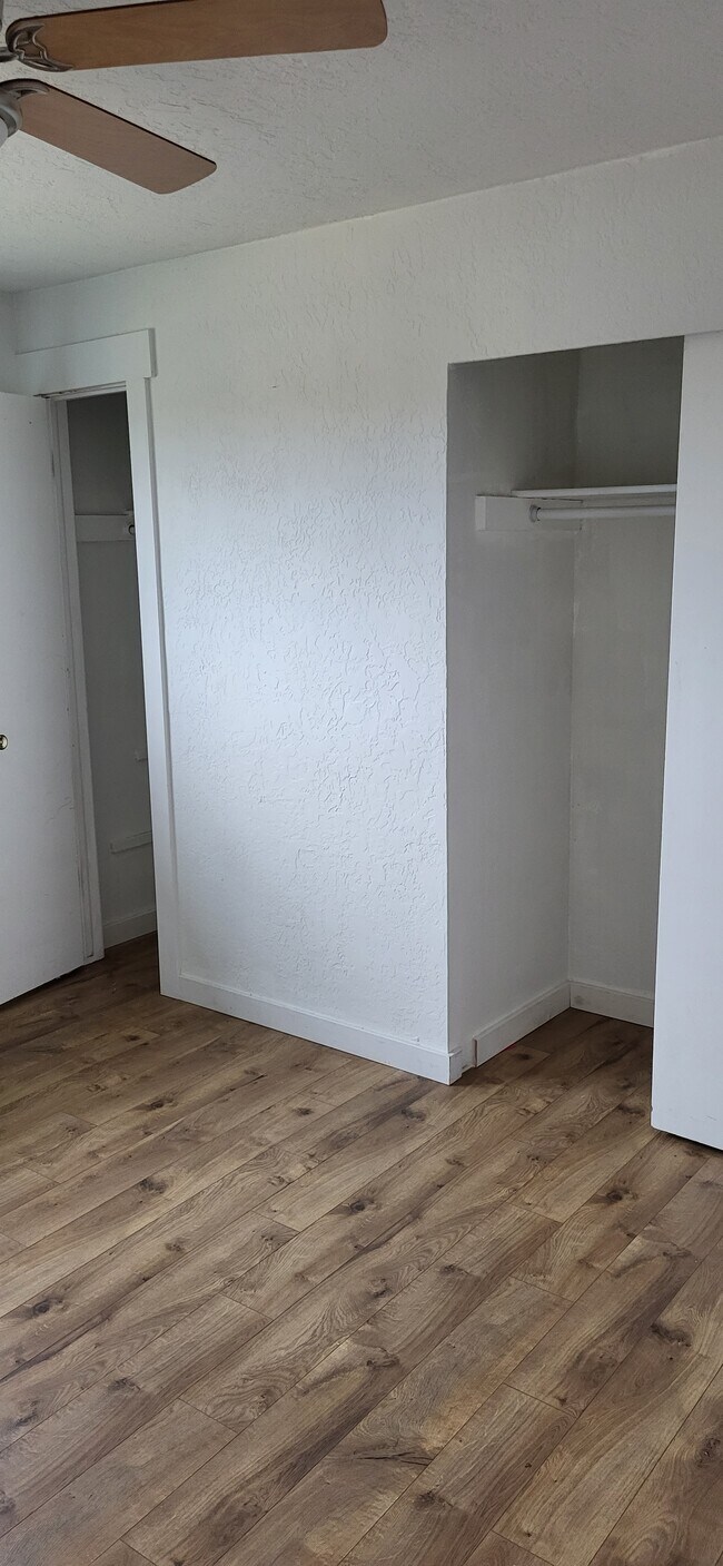 Building Photo - 480 E 4200 S
