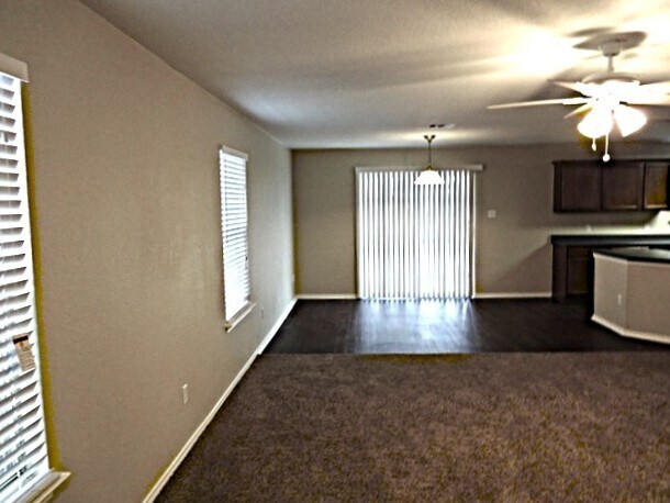 Foto del edificio - 13209 Thome Valley Dr
