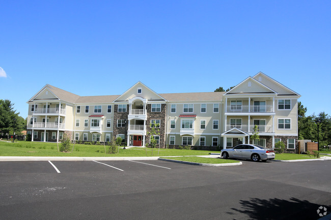 Building Photo - Homes on Johnsons Pond