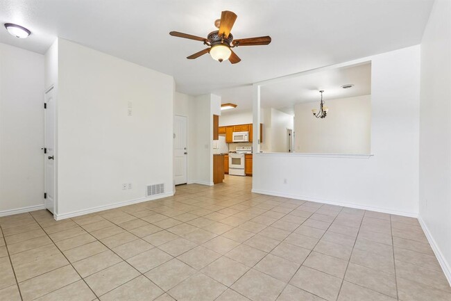 Building Photo - 133 N Kanaio Dr