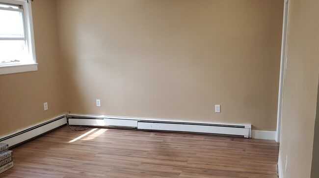 Foto del edificio - 613 E 22nd St