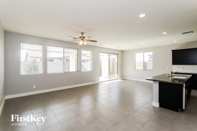 Building Photo - 22639 E Creosote Dr