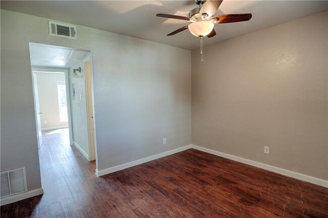 Foto del edificio - East Austin 2x1 Apartment