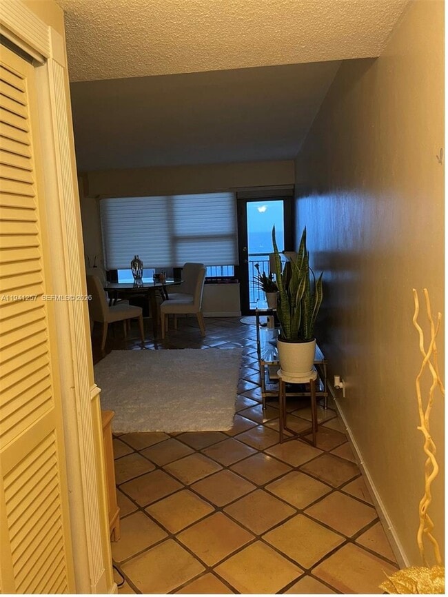 Foto del edificio - 3800 Galt Ocean Dr