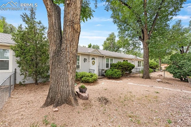 Foto del edificio - 317 W Harrison St