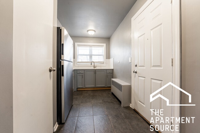 Foto del edificio - 7427 N Winchester Ave