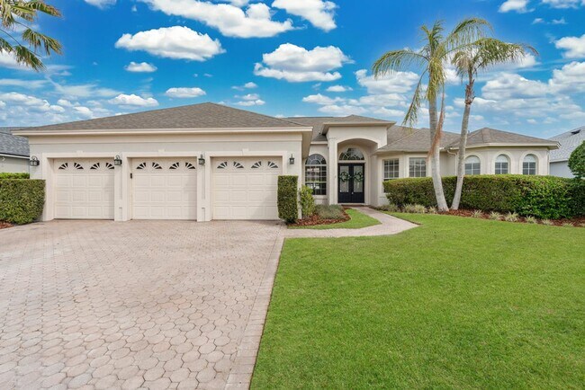 Foto del edificio - BEAUTIFUL 5 Bedroom/3 Bath home in Oviedo!