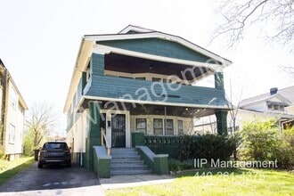 Building Photo - 3589 Chelton Rd