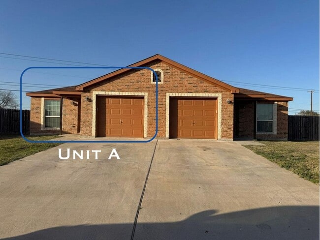 Building Photo - 1537 Justin Lp