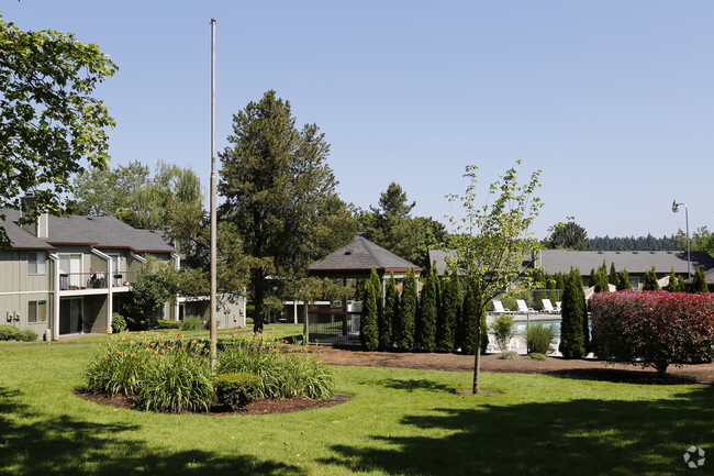 Tualatin Village Condominiums