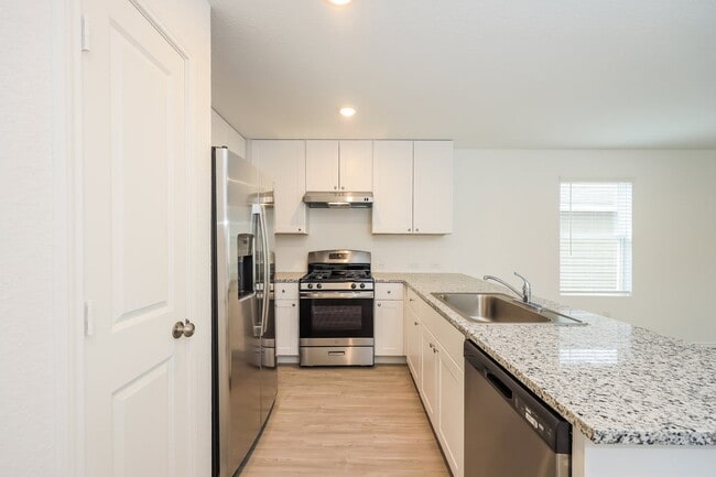 Building Photo - 10727 Hernando Ct