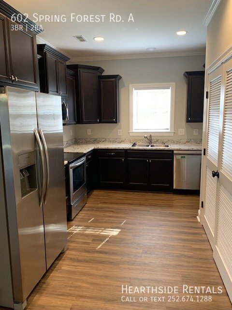 Building Photo - 3 Bed 2 Bath Duplex in Bent Creek