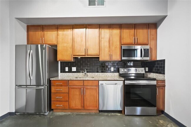 Foto del edificio - 620 Glen Iris Dr NE