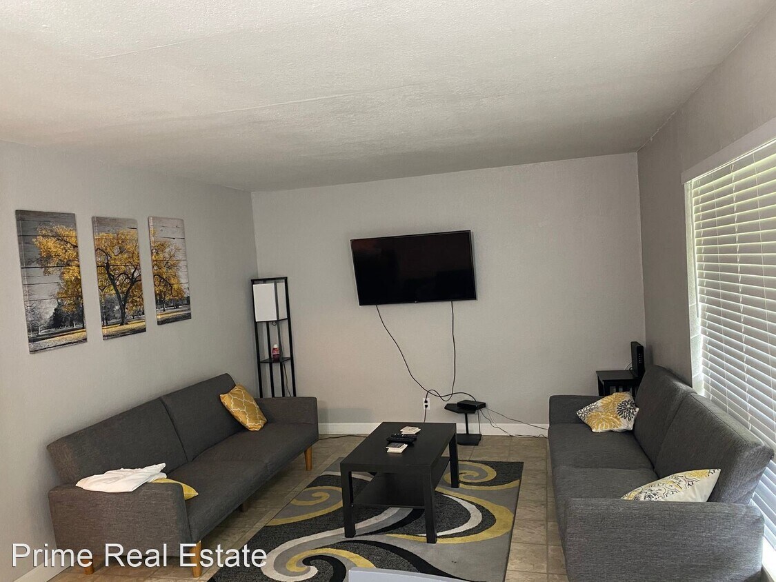 Primary Photo - 2 br, 1 bath House - 461 Eldon Dr Apt 39