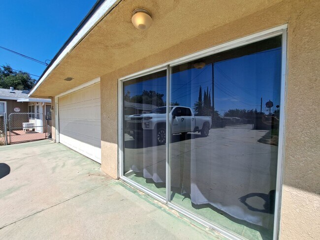 Building Photo - All Appliances Included & Great Views!