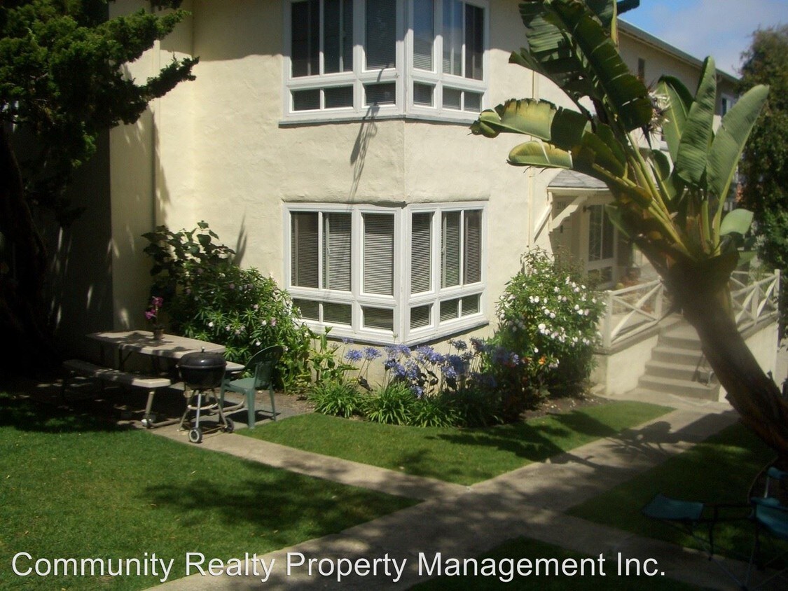 Primary Photo - 2554-2558 Ivy Dr