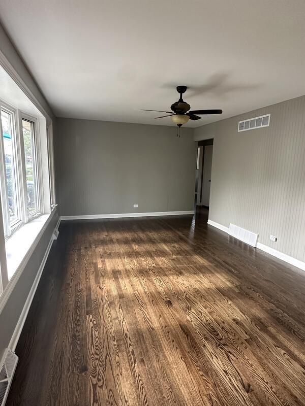 Foto del edificio - 219 Lynn Ln