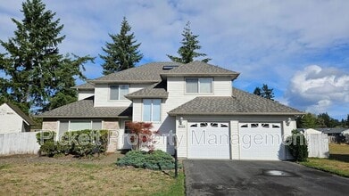 Building Photo - 6453 Grand Pine Loop NE