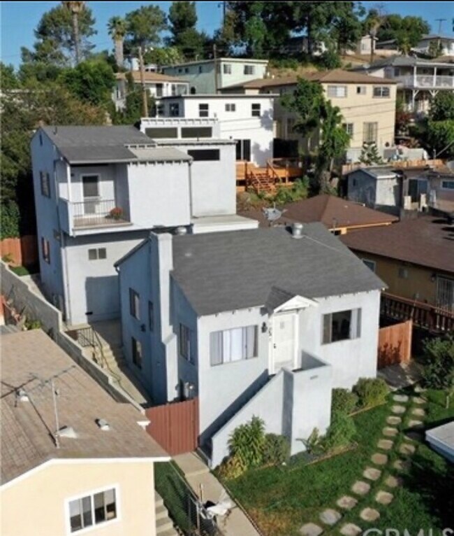Building Photo - 1841 Marney Ave