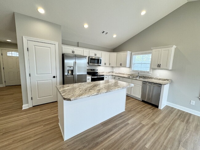 Foto del edificio - Charming 3-bedroom home ready to welcome its first family!