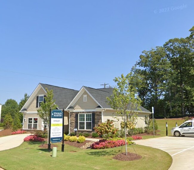 Building Photo - 7412 Latham Way