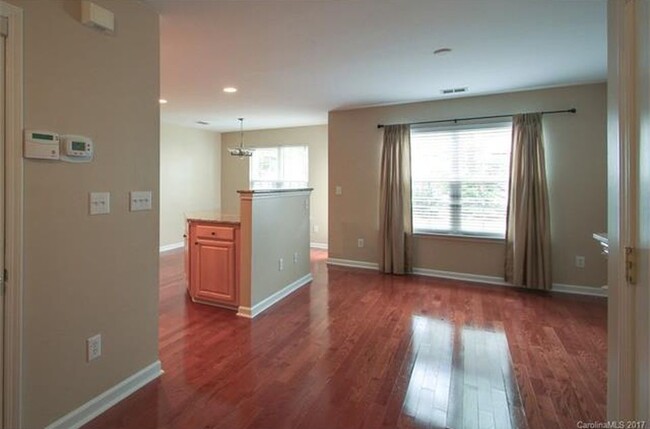 Foto del edificio - 11612 Rabbit Ridge Rd