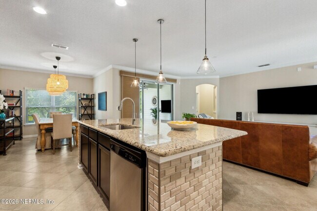 Foto del edificio - 81056 Leeside Ct