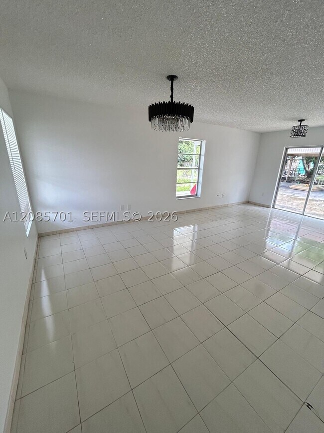 Foto del edificio - 15710 SW 304th St
