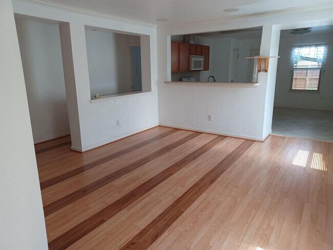 Foto del edificio - 12926 Pale Ivy Ln