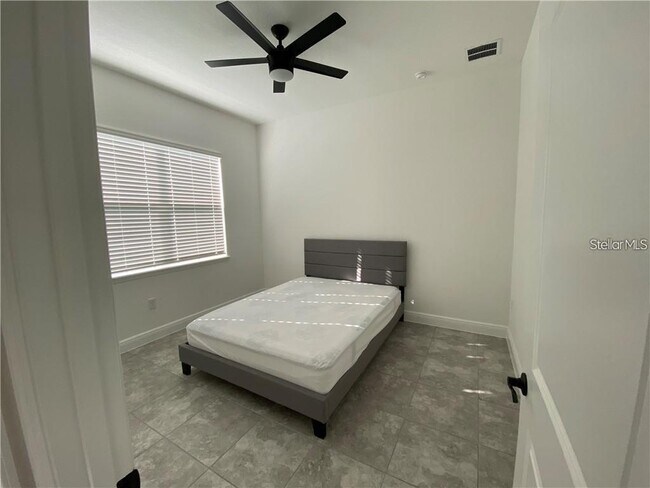 Building Photo - 15438 Gilligan Ct