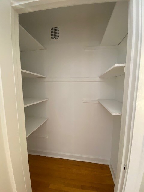 Foto del edificio - 1542 W Albion Ave