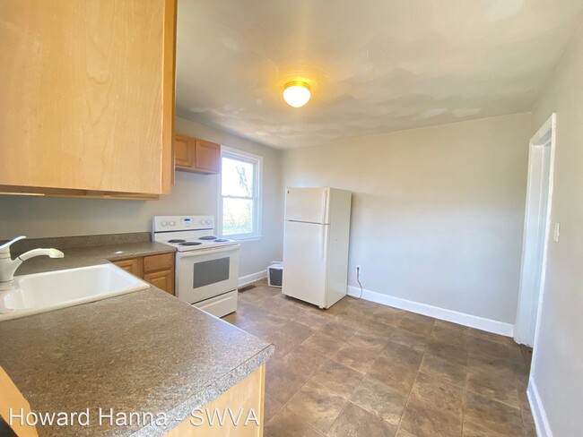 Building Photo - 2 br, 1 bath House - 808 Queen Avenue, NW